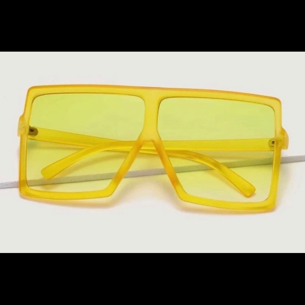 Oversized glasses - Picture 3 of 3
